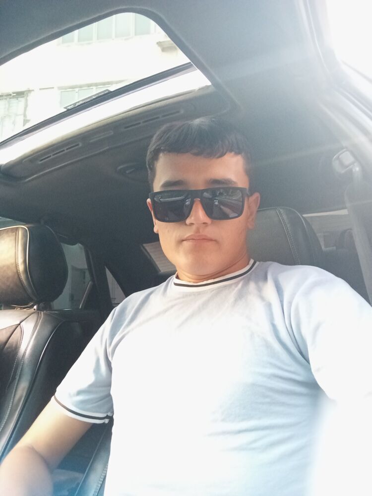  52727742  Bekzod, 19 ,    