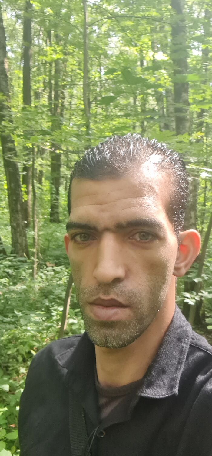  45042652  Osama, 38 ,    