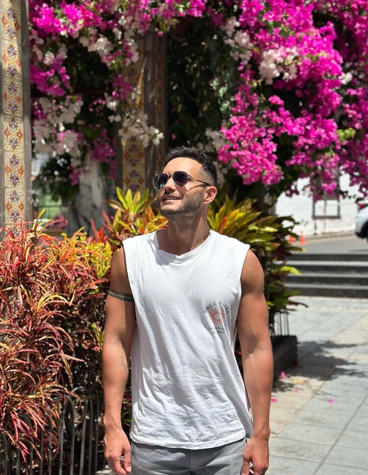  54401332  , 35 ,    -