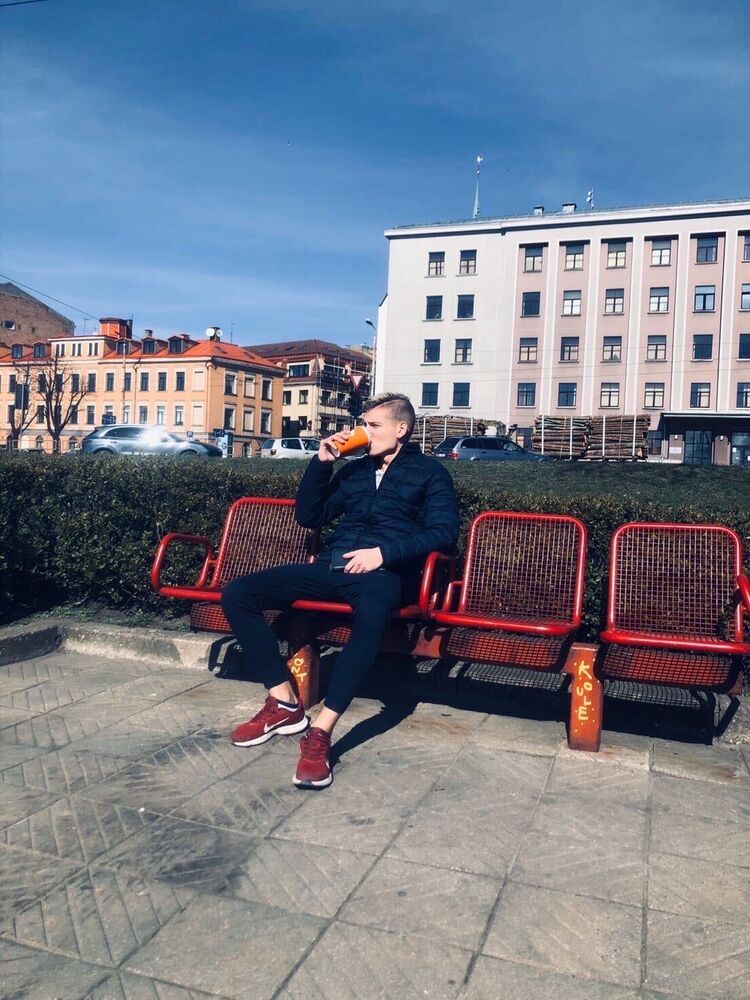  ,   , 28 ,   ,   