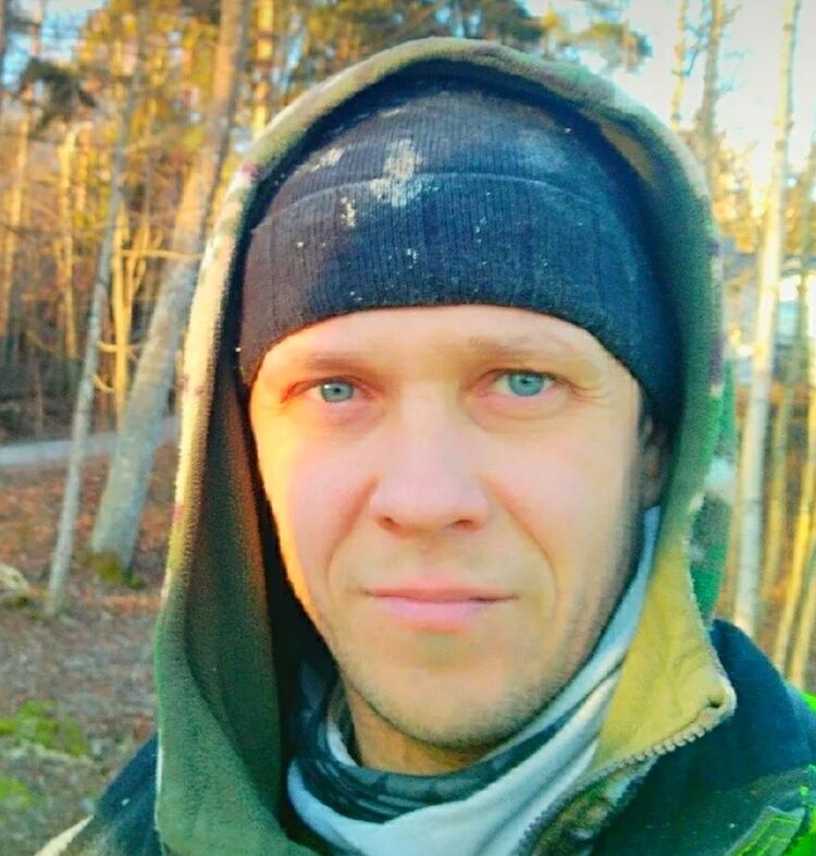  Kello,   Pit, 42 ,   ,   , c 