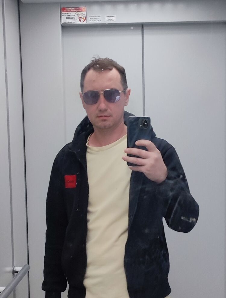  52915932  , 38 ,     