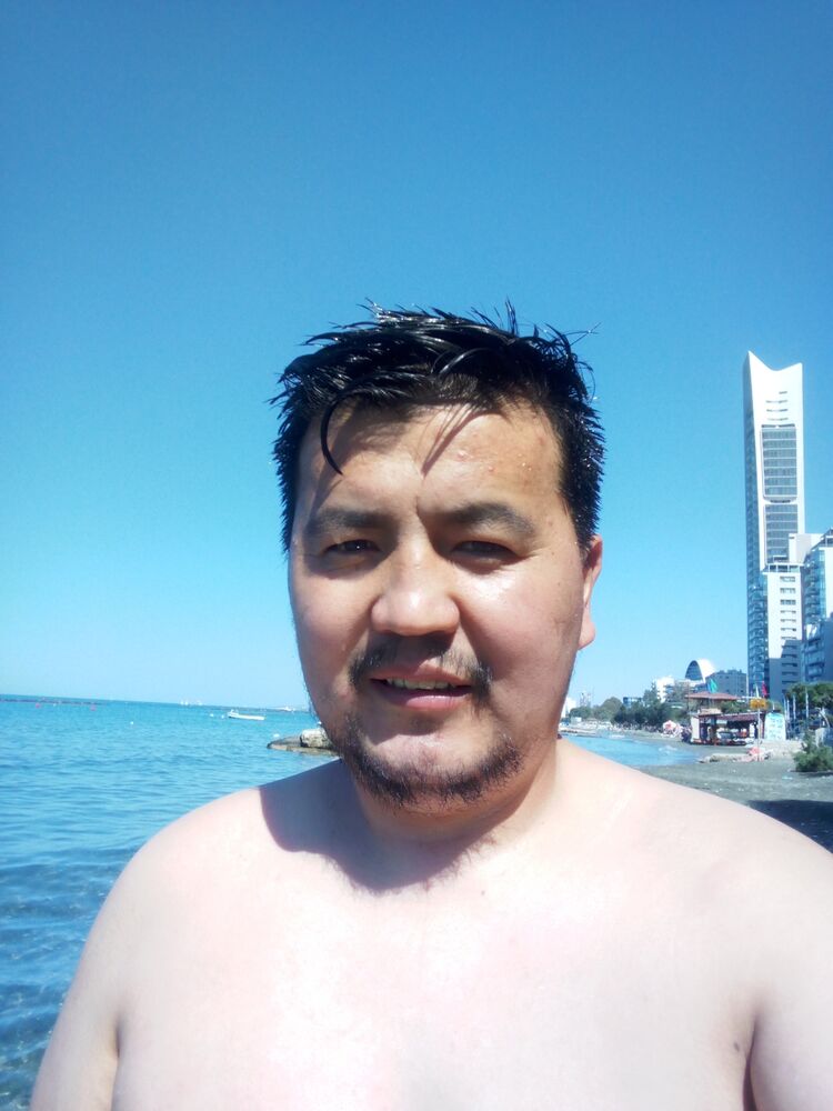  37382542  AlmassQ, 36 ,    Limassol