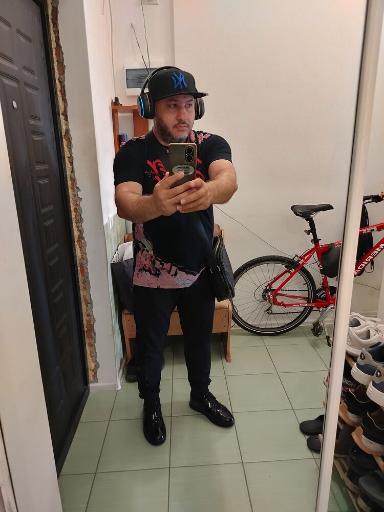  53218762  , 46 ,    