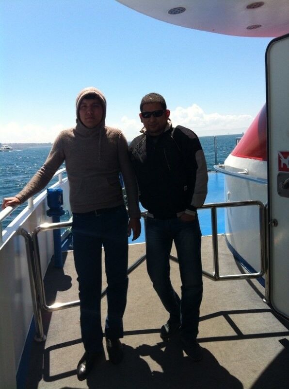  5712552  Sharof, 40 ,    