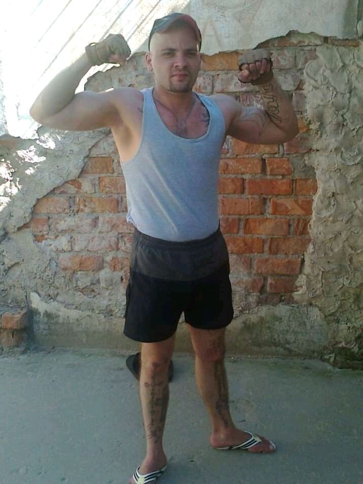  ,   Andruxa, 33 ,   ,   , c 