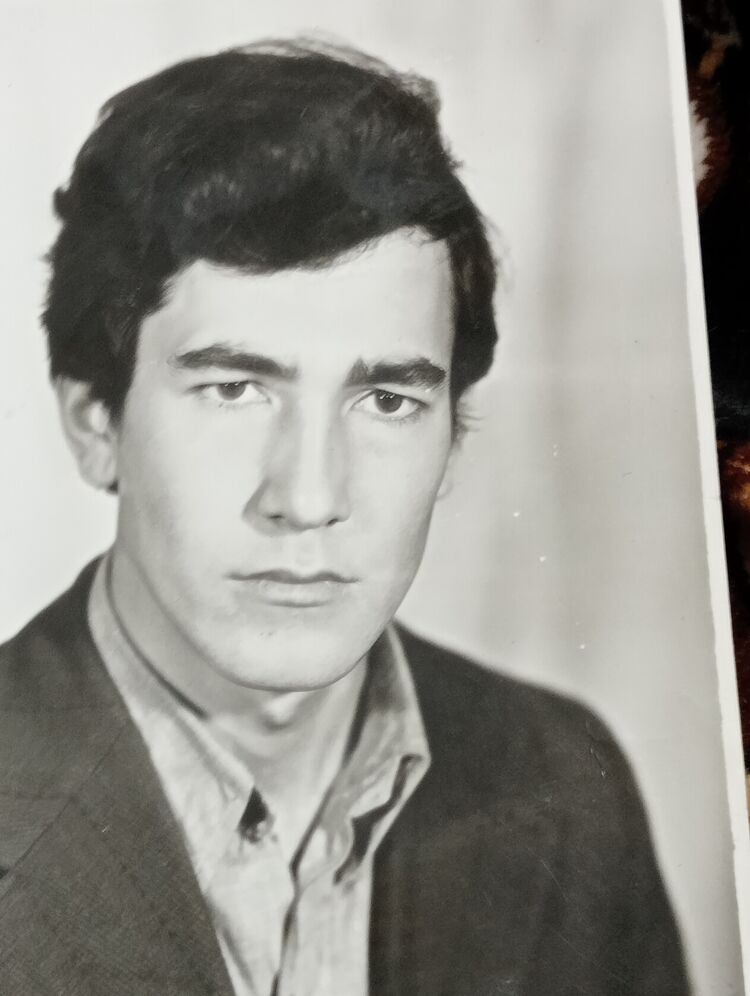  -,   Rafis, 65 ,   c 