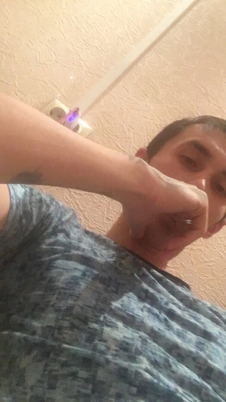  52589092  , 32 ,    