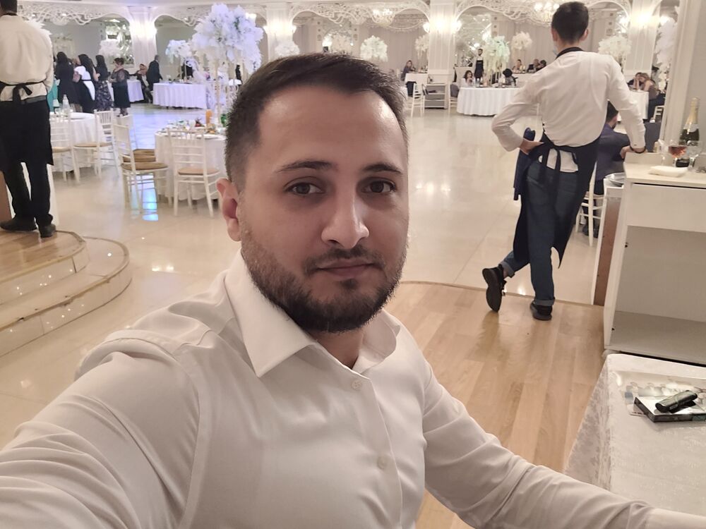 ���������� ����, ���� ������� Emin, 33 ����, ������������ ��� ������, ����� � ���������