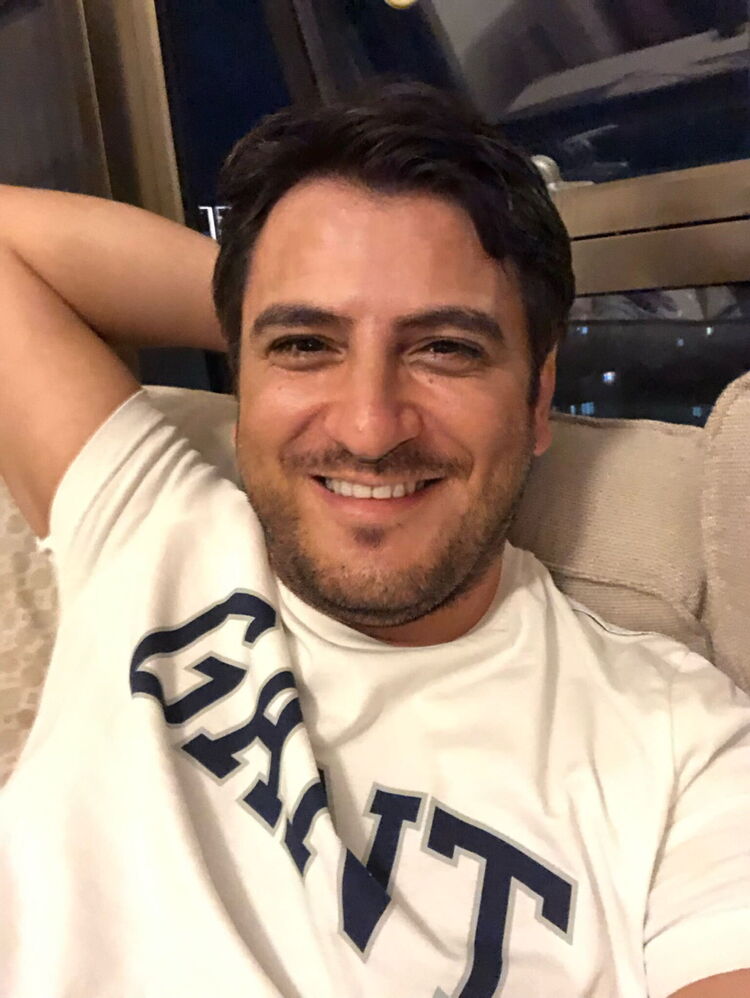  ,   Gorkem, 41 ,   ,   