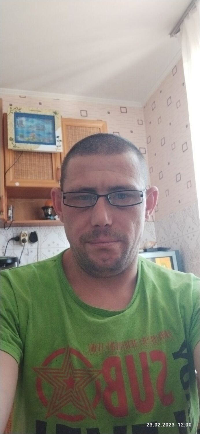   ,   Alexander, 39 ,   ,   , c , 