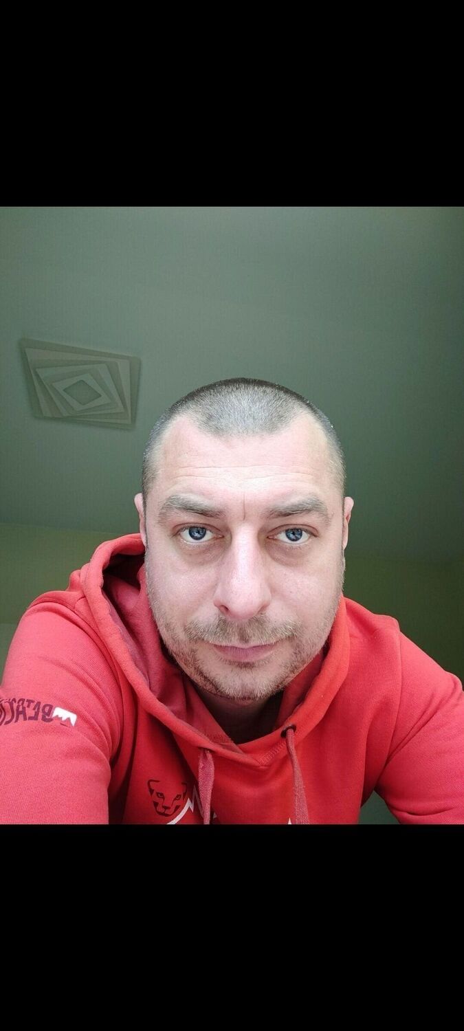  22834602  , 40 ,    