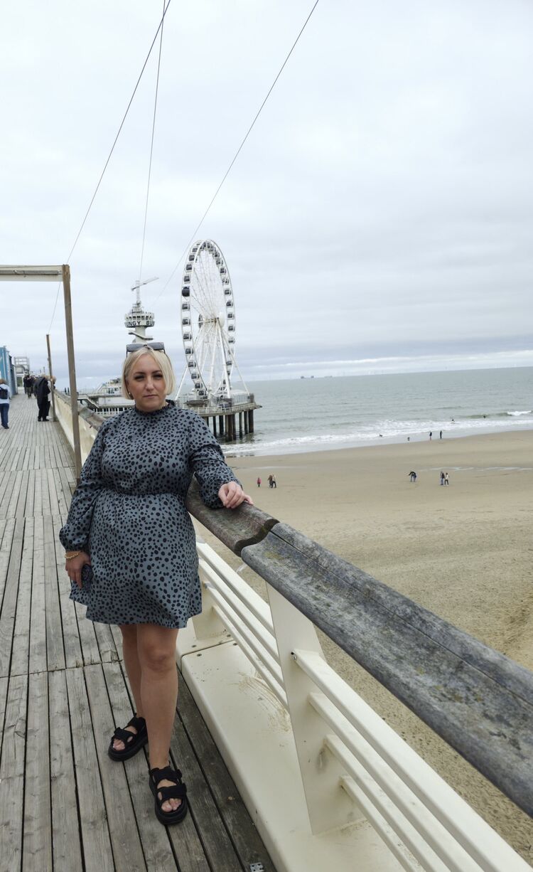  53967722  Alya, 39 ,    Barendrecht