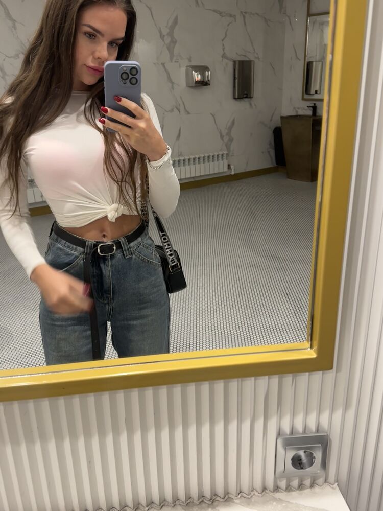  ,   El, 33 ,   c 