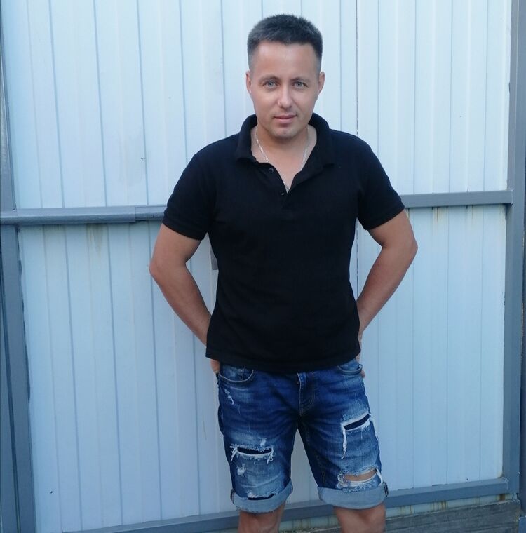  34364792  Alexander, 37 ,    