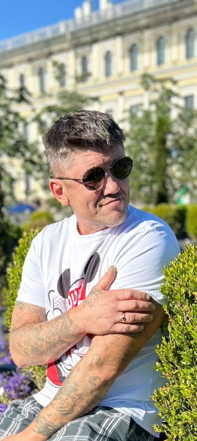  -,   , 48 ,   