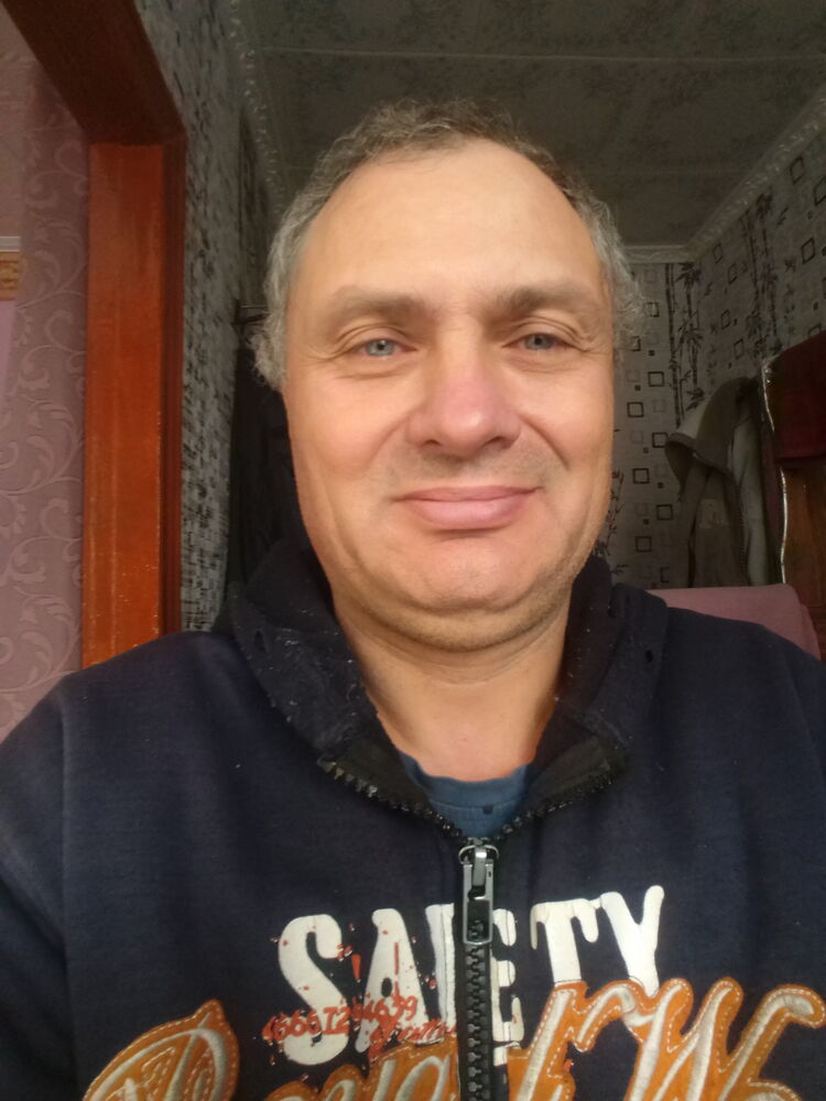  24700442  , 54 ,    