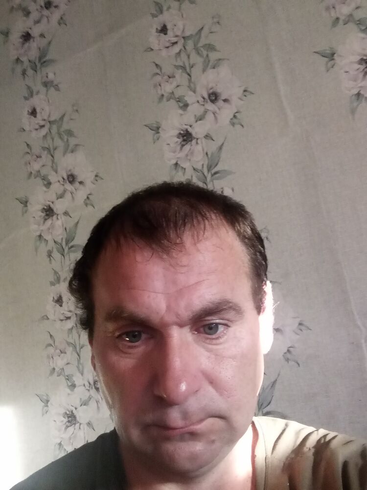  46943512  , 40 ,    