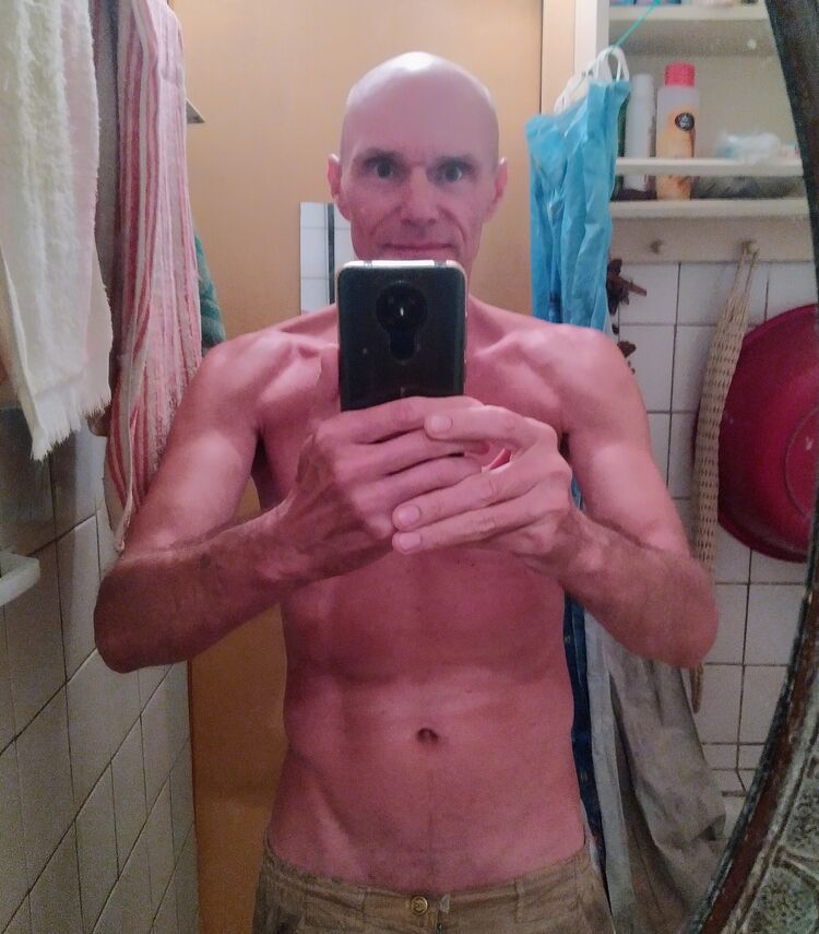  26886132  , 52 ,    