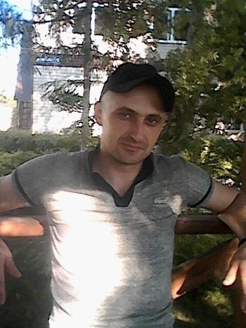  19073622  , 37 ,    