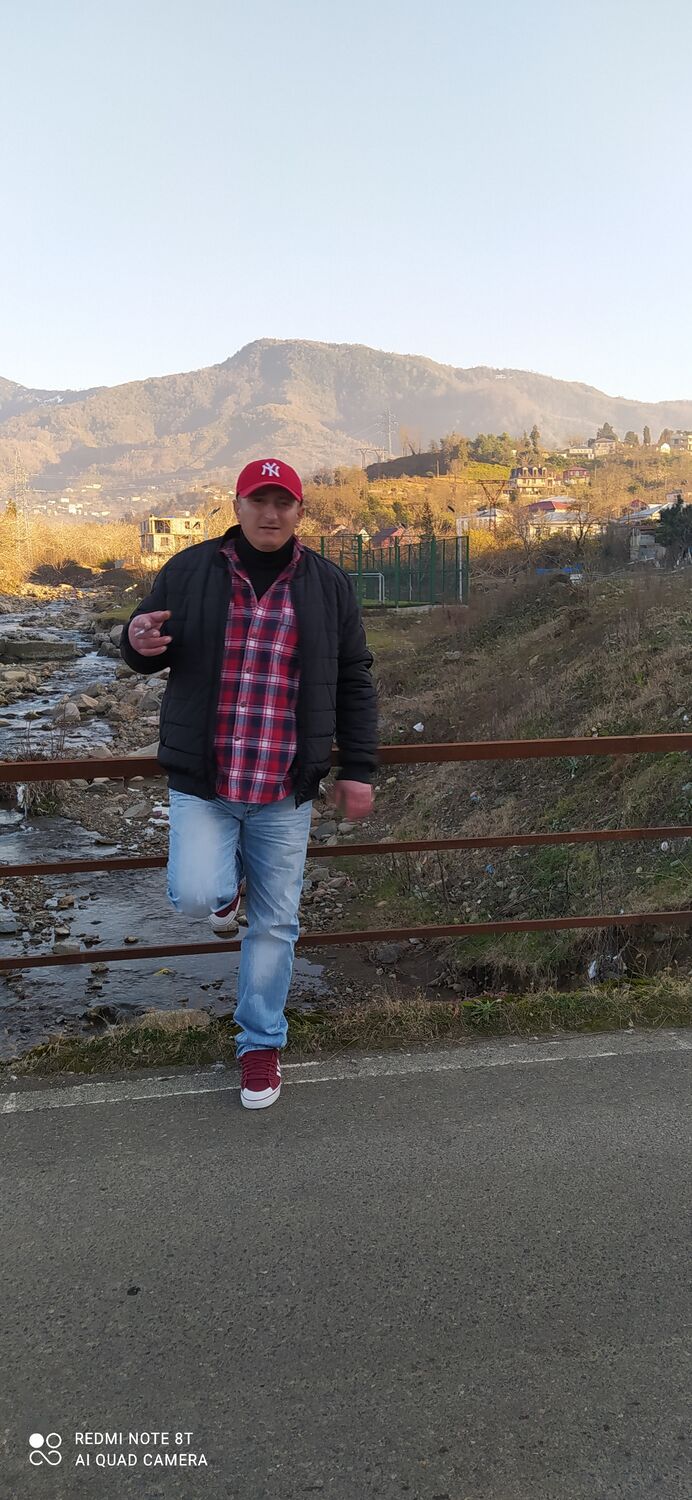  22765612  Koba, 49 ,    