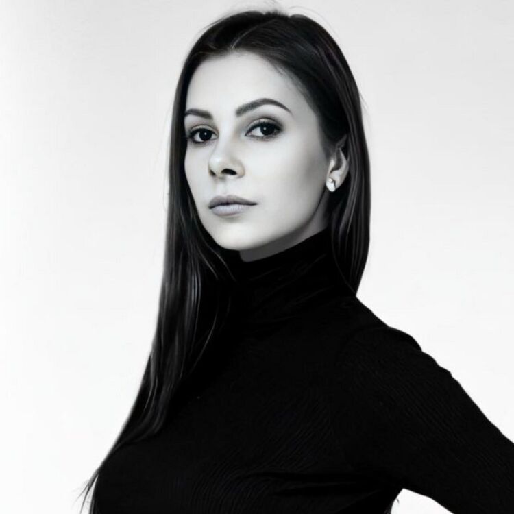  52967852  , 33 ,    -