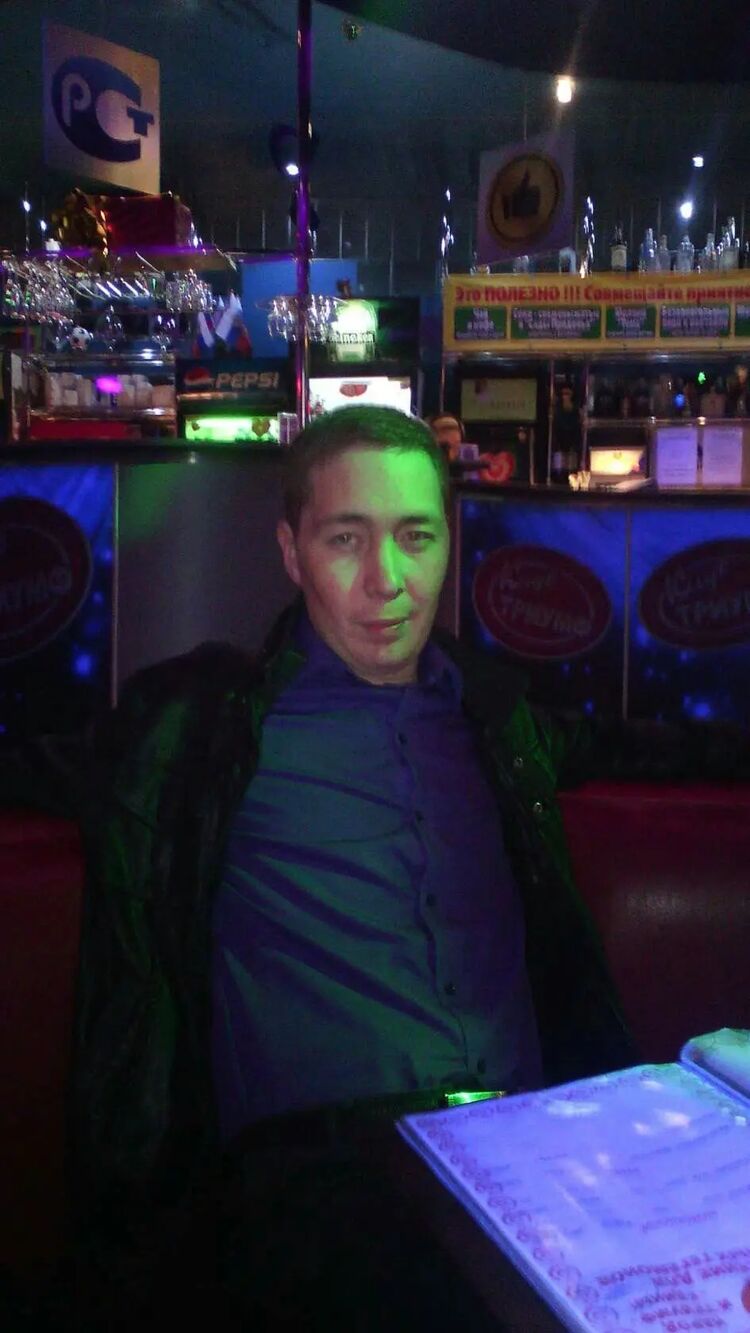 ,   Denis, 37 ,   ,   , c , 