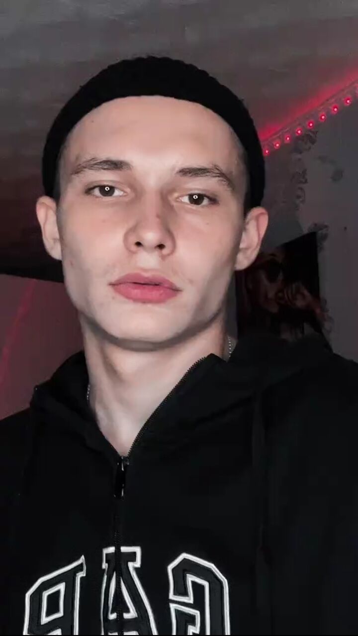  ,   Daniel, 18 ,   ,   