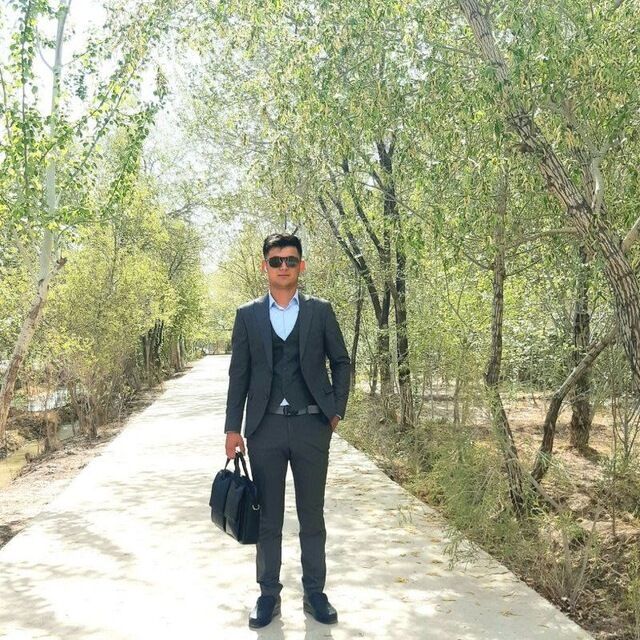  52497452  Alik, 28 ,    