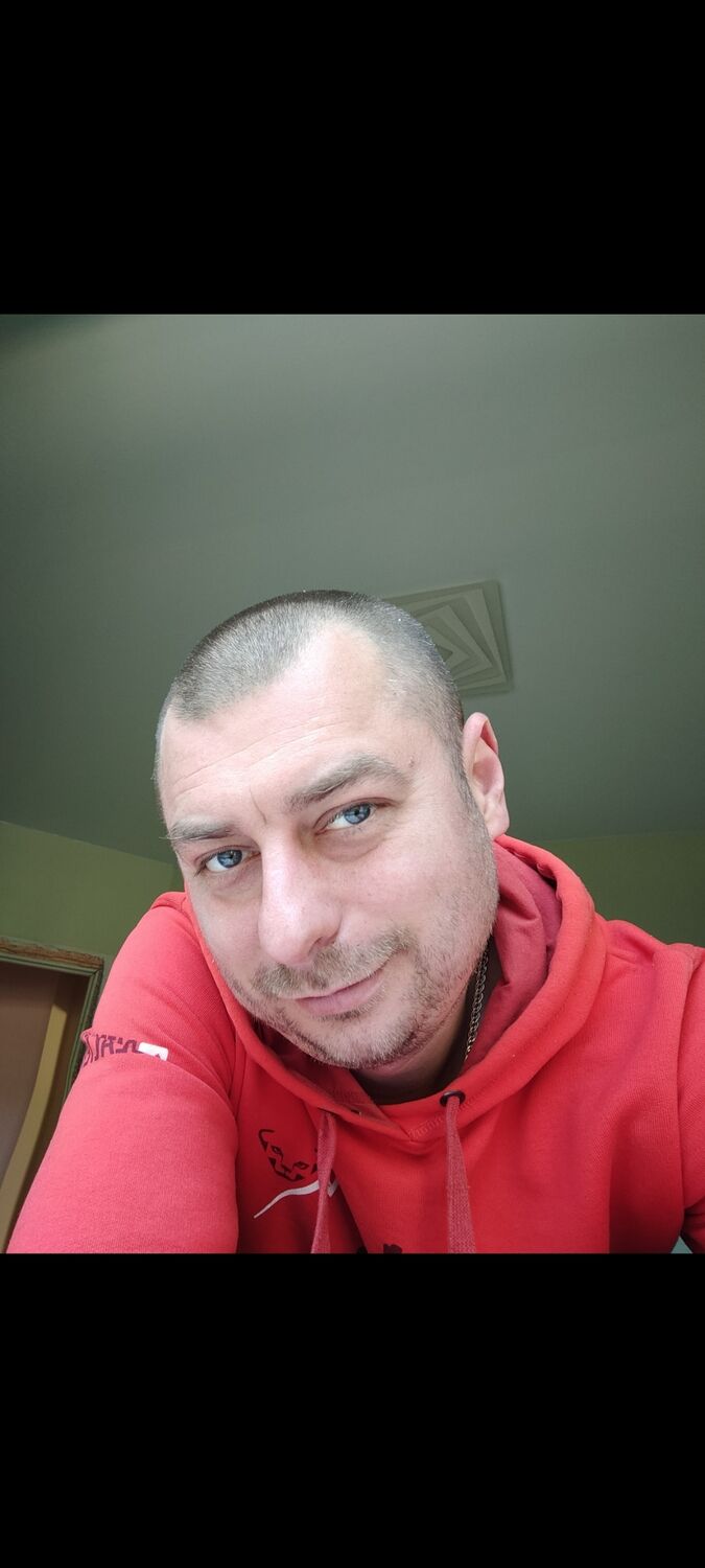  22834652  , 40 ,    