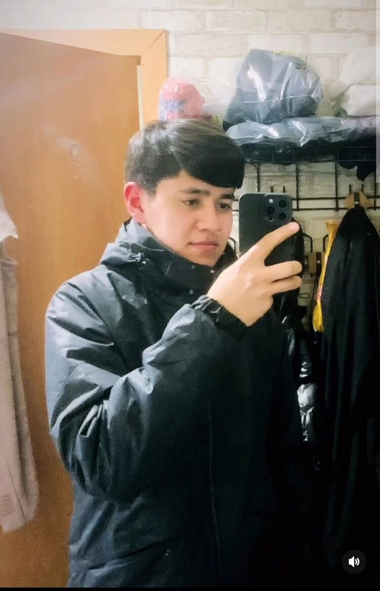  44227732  , 23 ,    