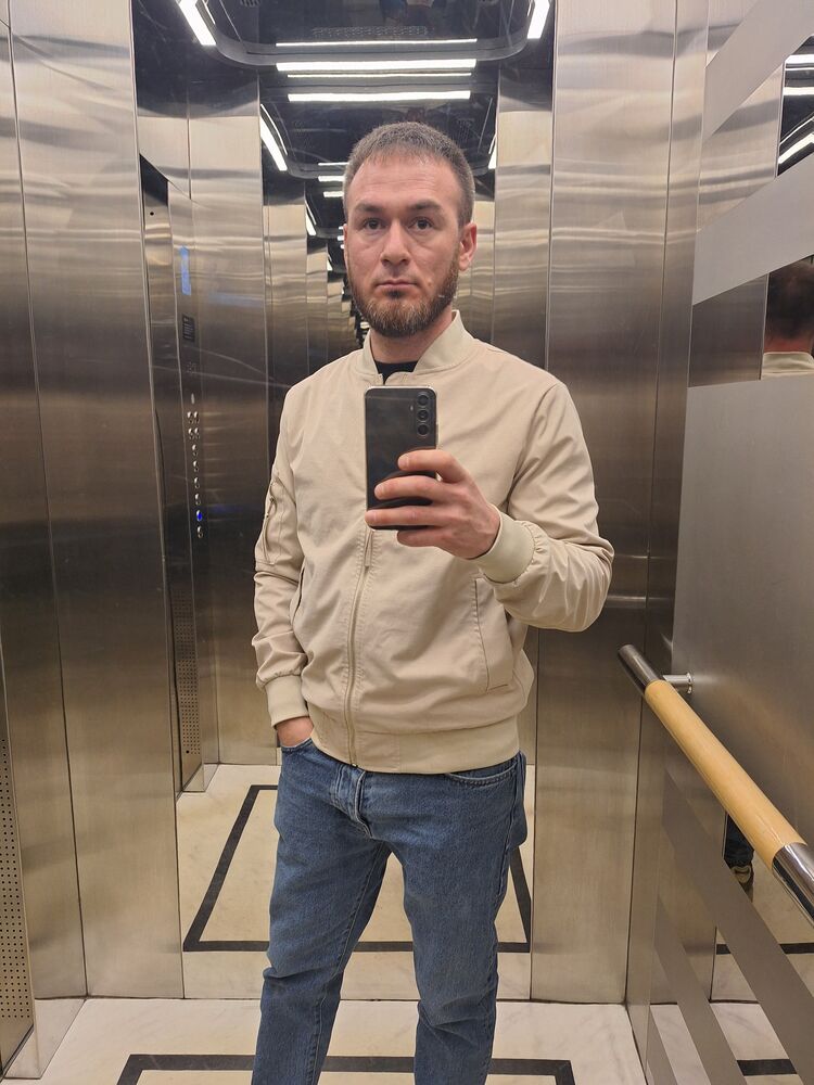  42836932  , 34 ,    