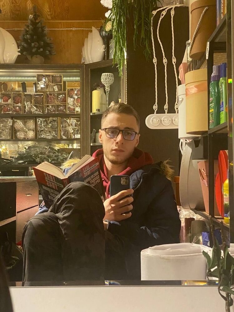  43655062  , 28 ,    