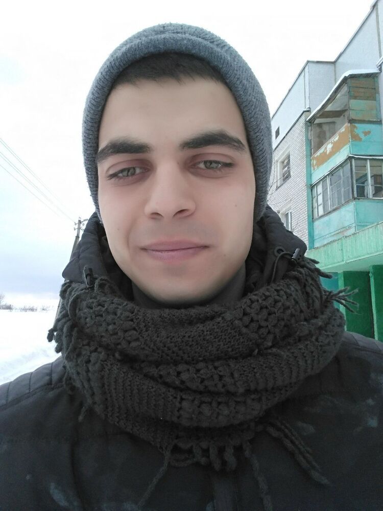  ,   Yan, 28 ,   