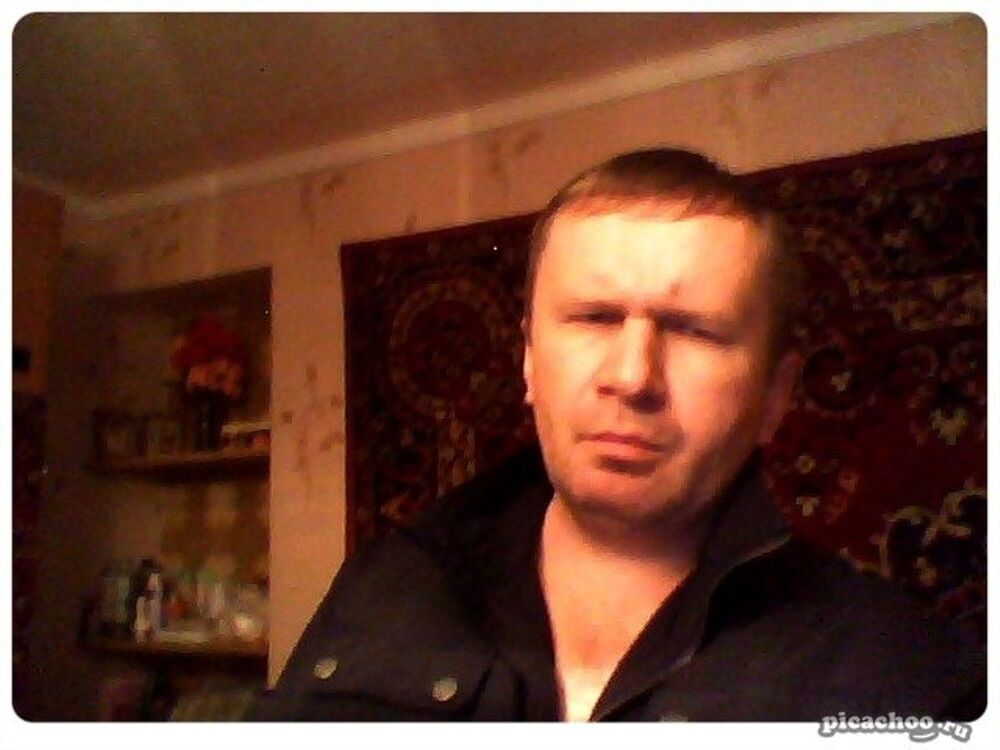  8893812  Vladimir, 49 ,    