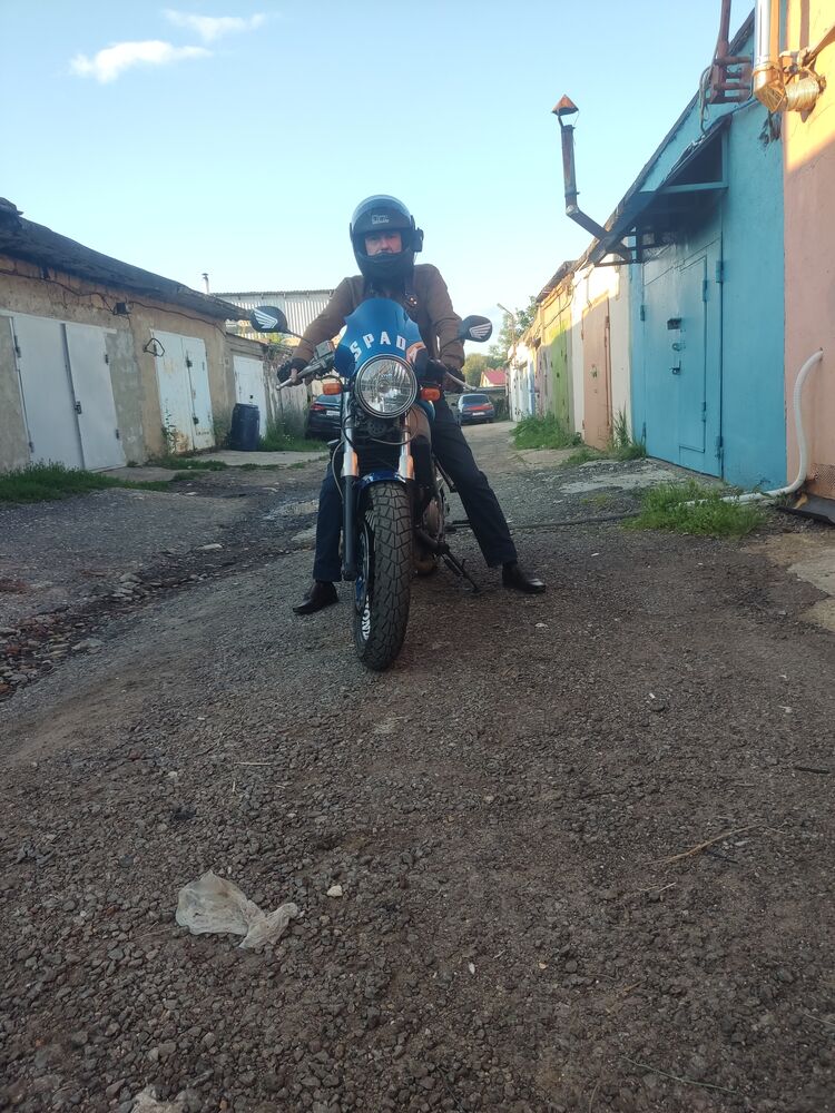  54694082  Vlad, 45 ,    