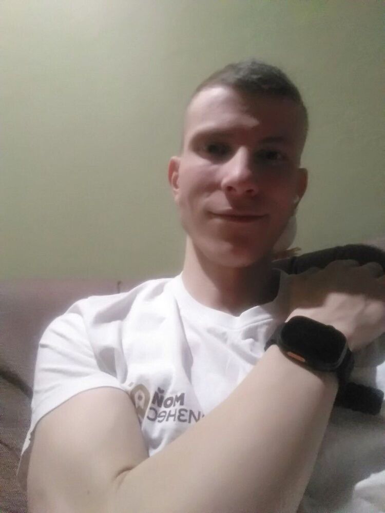  ,   Aleksandr, 24 ,   ,   