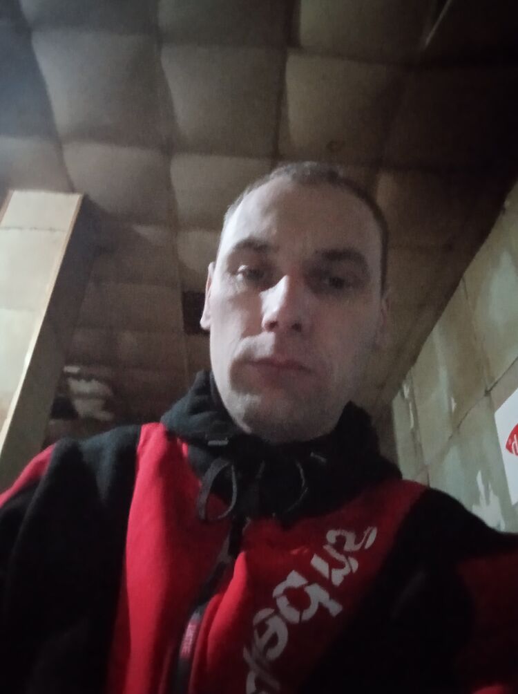  32097242  , 35 ,    -