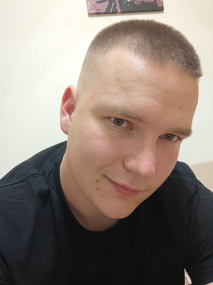  54011852  Vladislav, 26 ,    