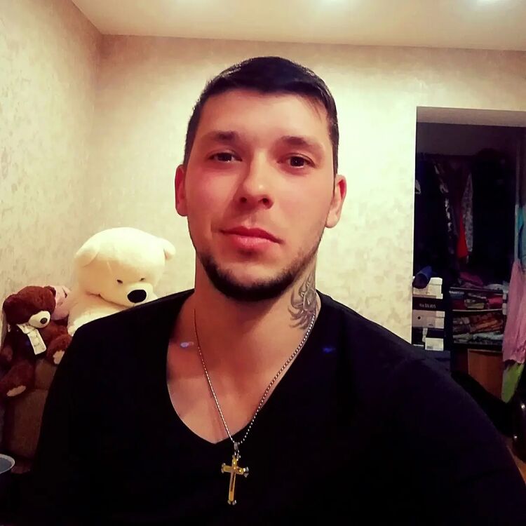  43958382  , 33 ,    