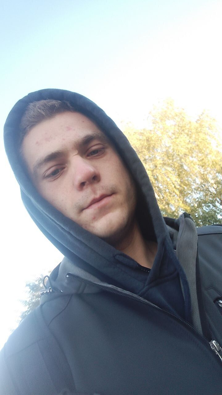  48932002  , 24 ,    