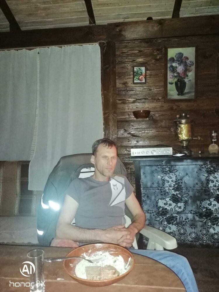  36601302  , 49 ,    