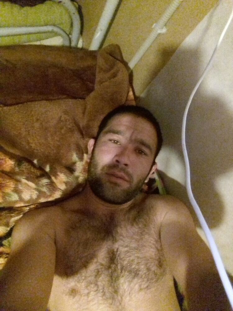  ,   Ali, 35 ,   , 