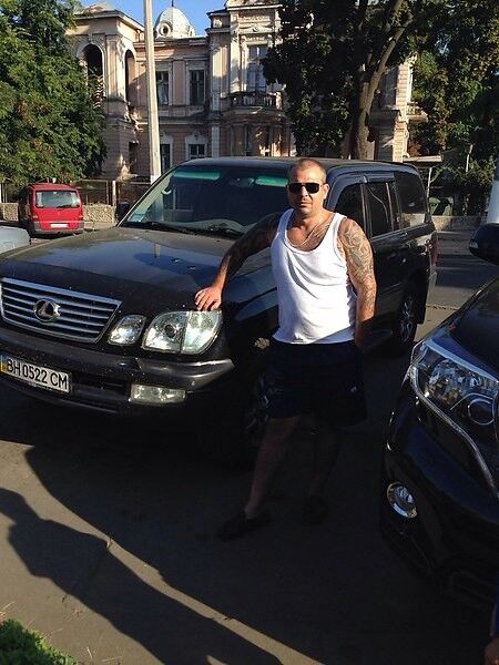  ,   Serj, 48 ,   ,   , c 