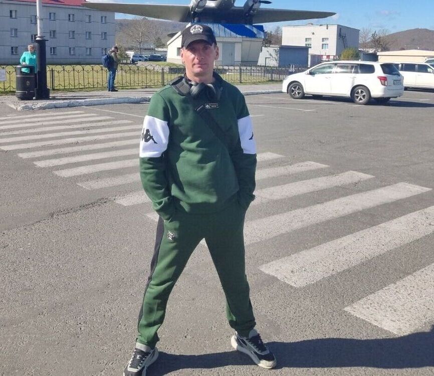  49801592  , 42 ,    