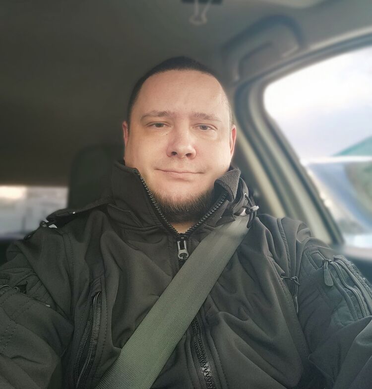  ,   Kolyas, 32 ,   