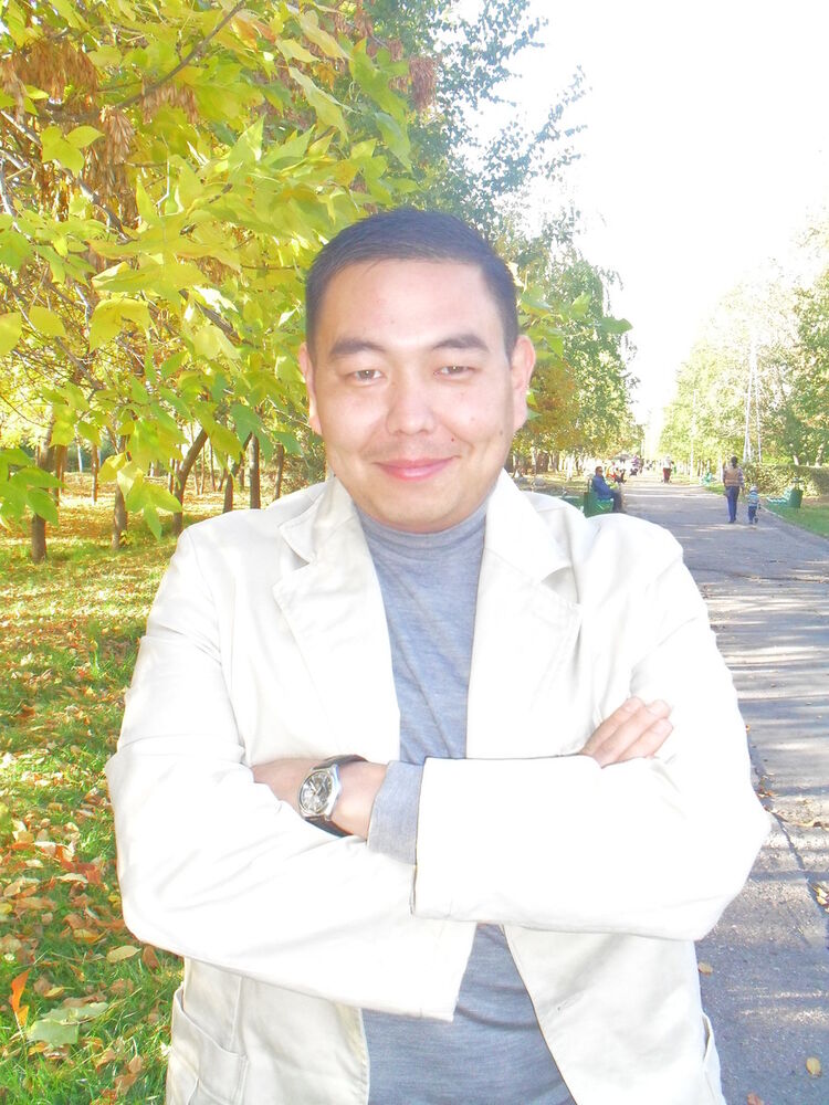  11759102  Olzhas, 45 ,    