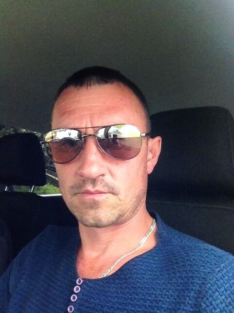  10836162  Mars, 49 ,     