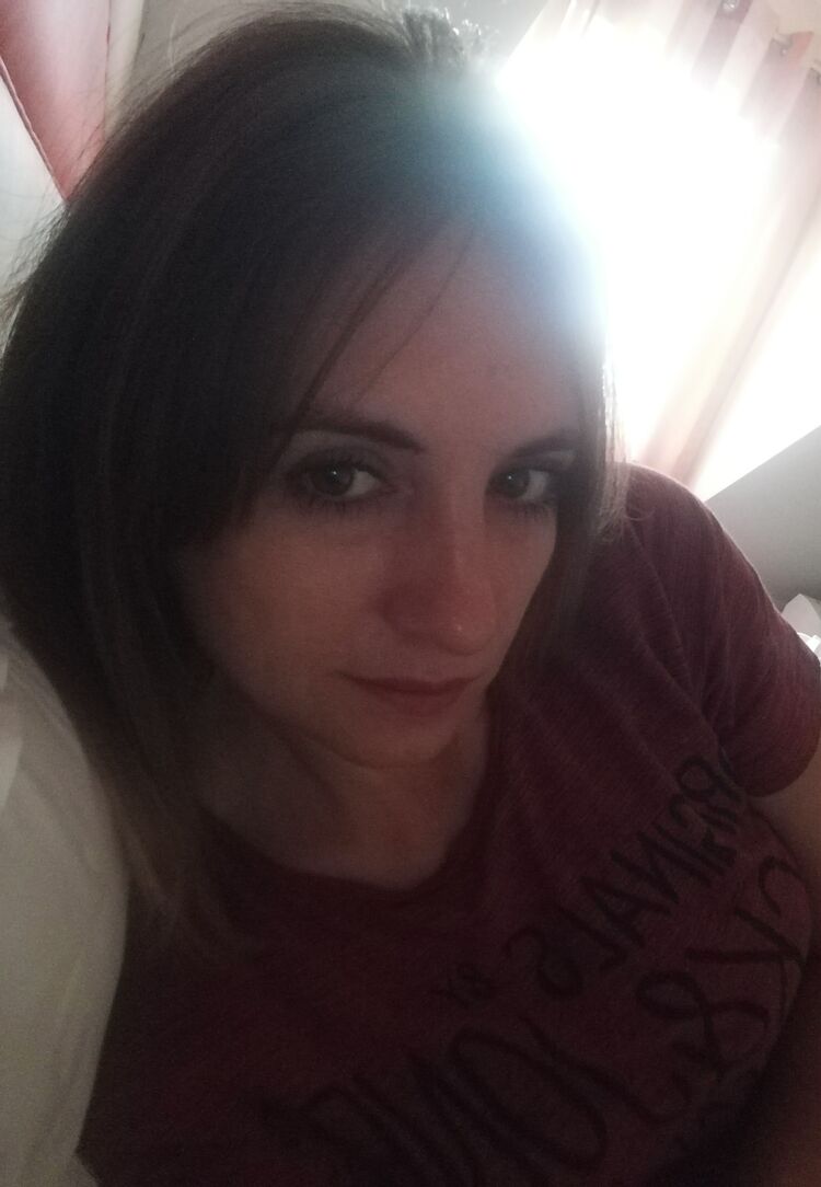  Esch-sur-Sure,   Svetlana, 40 ,   ,   