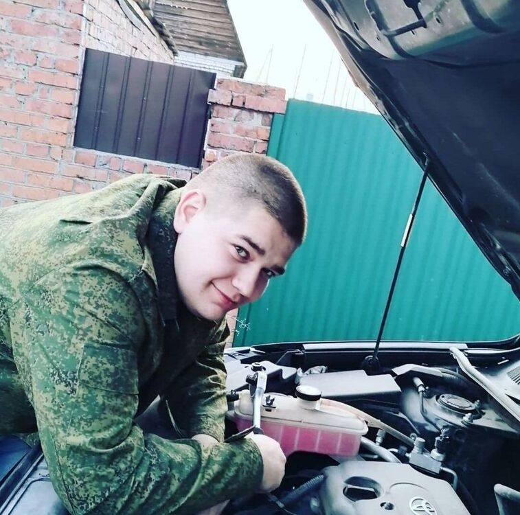  43955782  , 24 ,    
